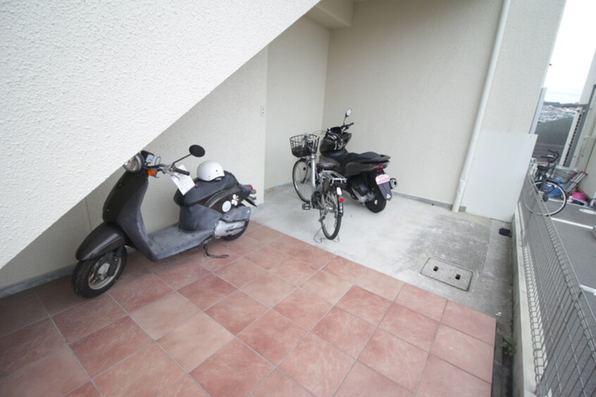 駐輪場 パインヒルズ