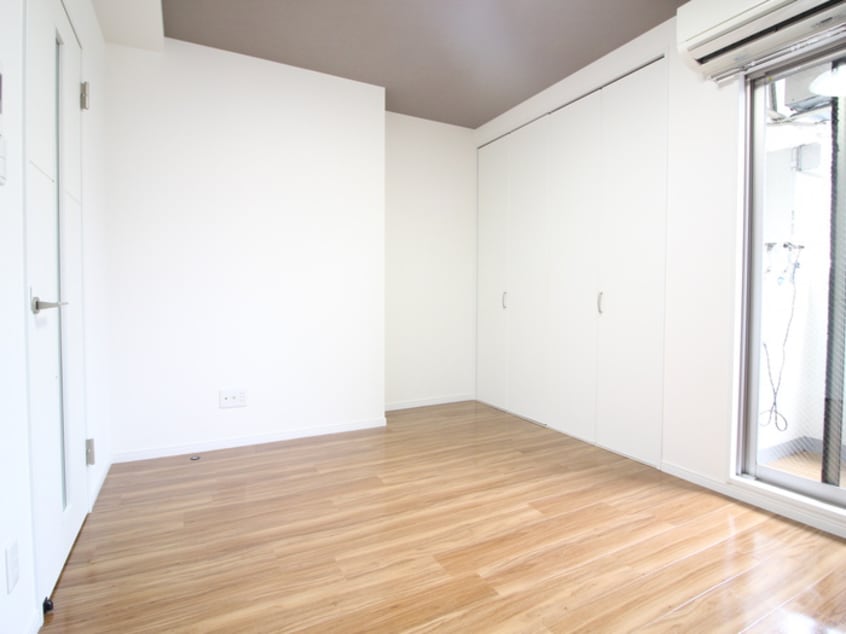 居室 ドゥエリング関目