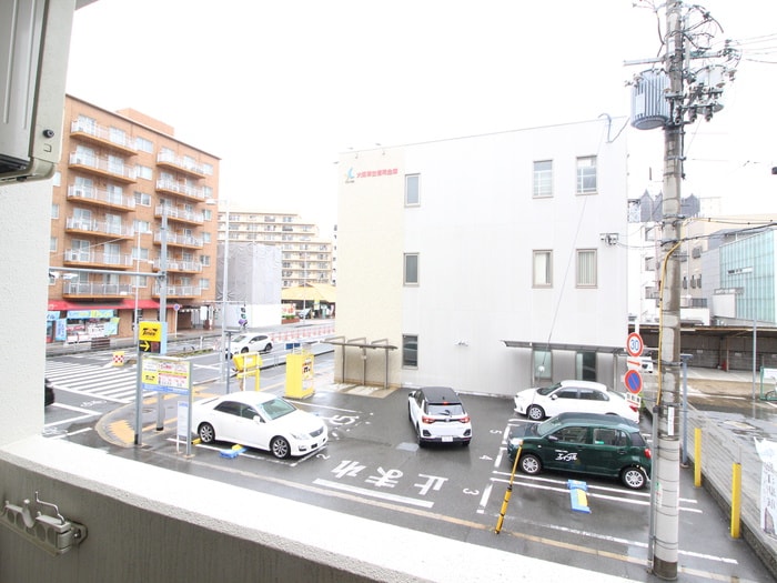 室内からの展望 ドゥエリング関目