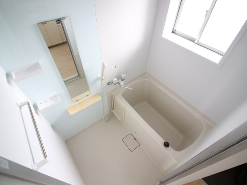 バス／シャワールーム等 グレイス川西南館