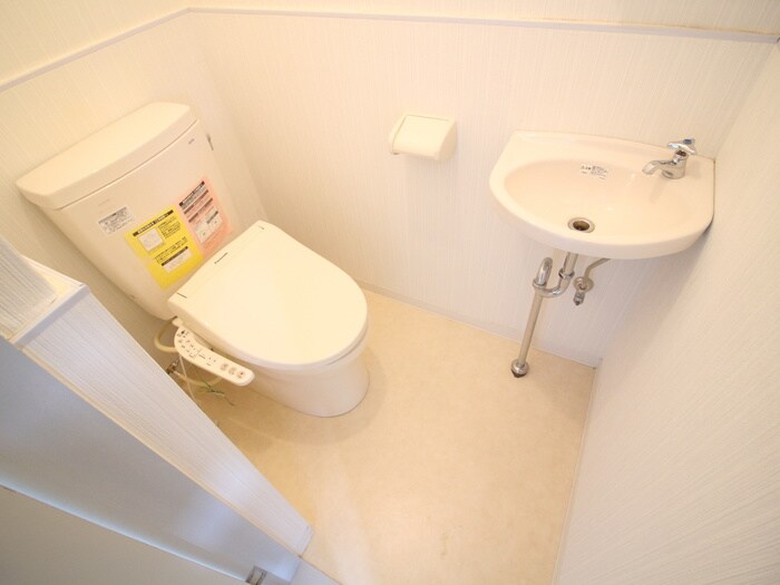 トイレ グレイス川西南館