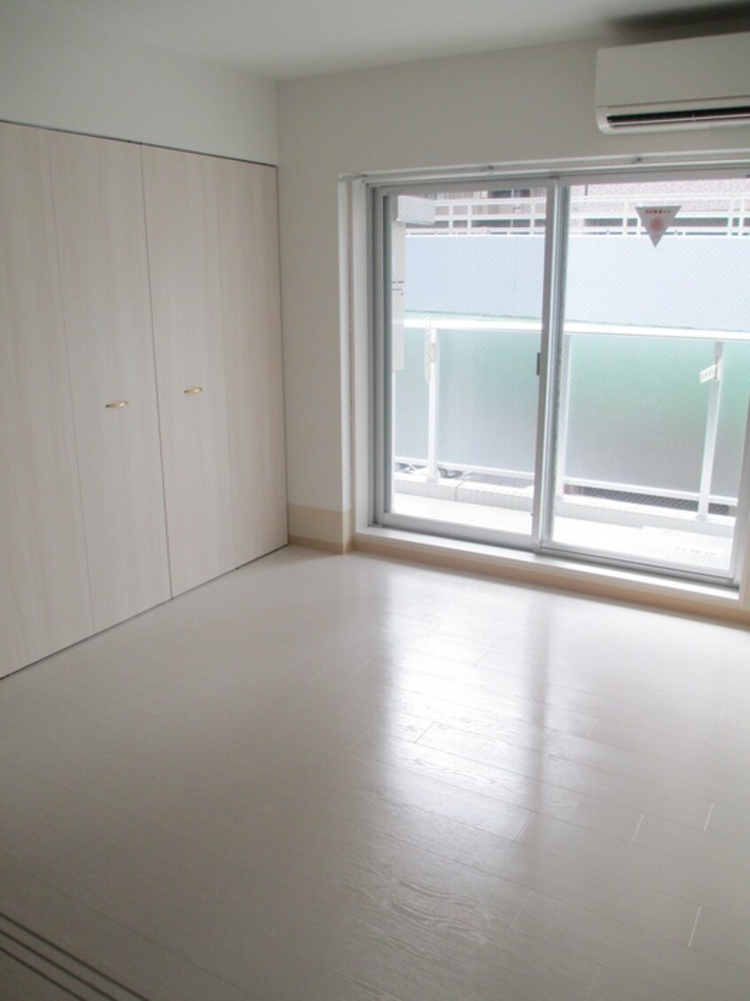 居室 プリオーレ三宮