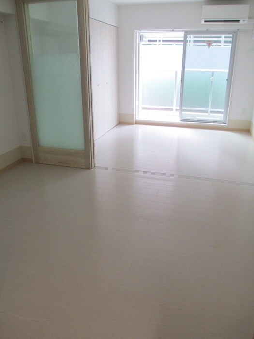 居室 プリオーレ三宮