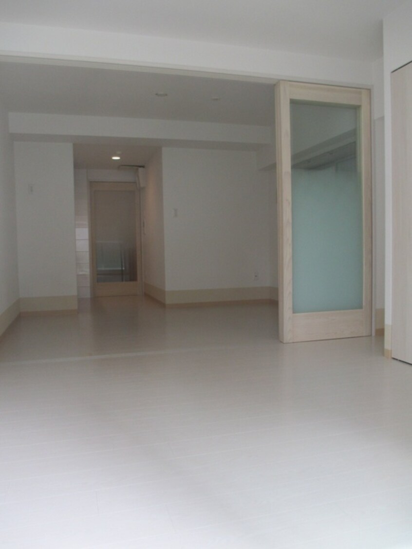 居室 プリオーレ三宮