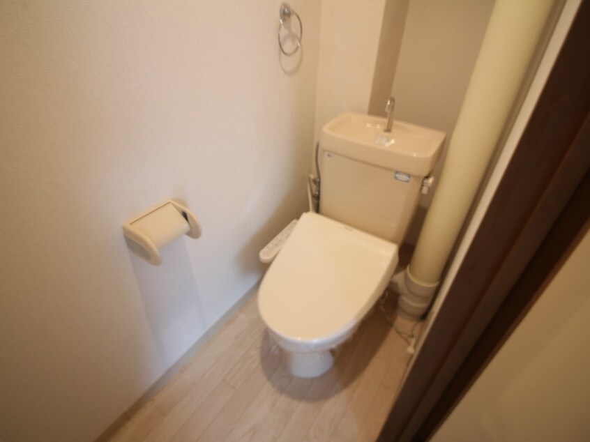 トイレ メゾンニコル