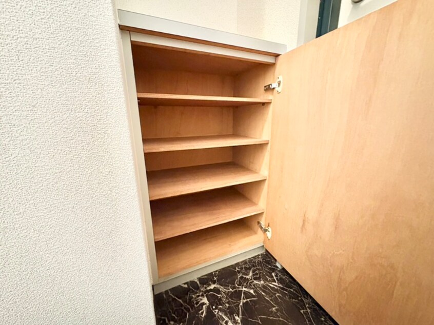 靴箱 近江マンション