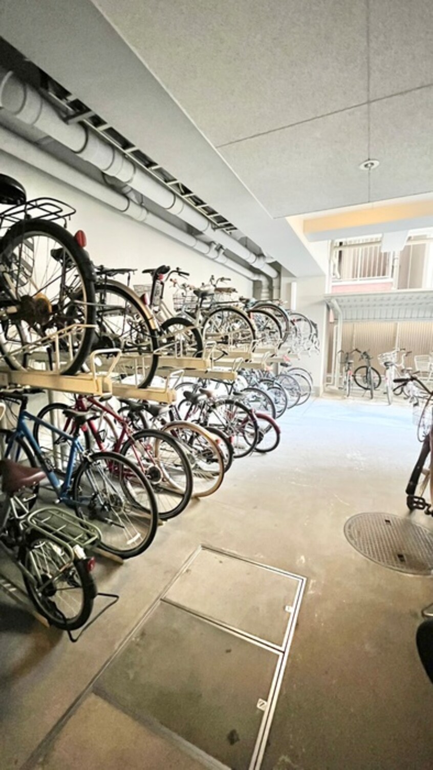 駐輪場 レジディア京町堀