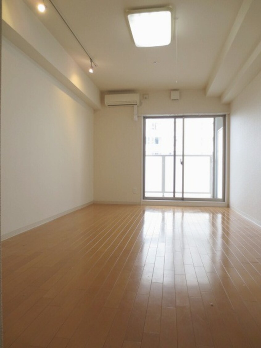 居室 レジディア京町堀