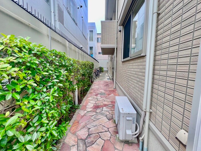 エントランス部分 ロイヤルエクセル武庫之荘