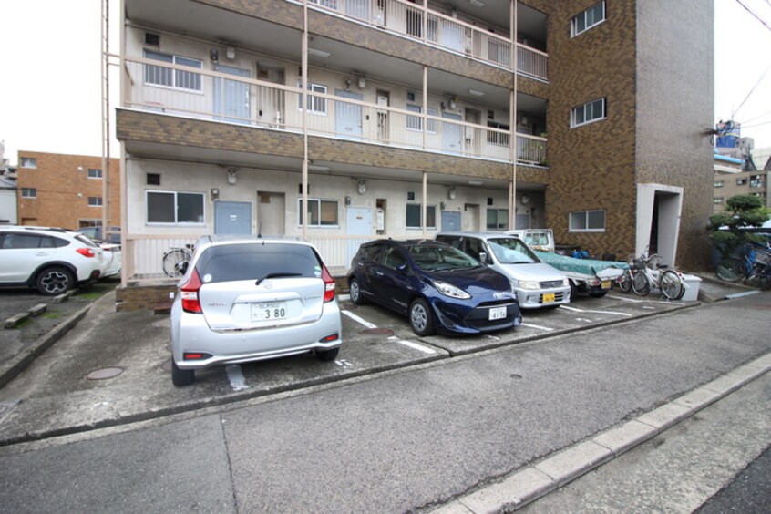 駐車場 松旭マンション