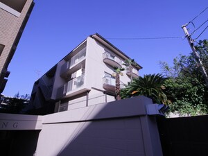 和田マンション　３階