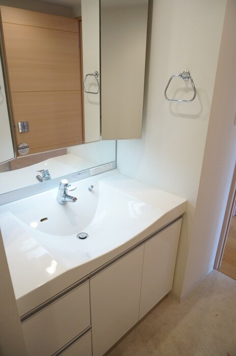 洗面 エスリ－ド淀(301)