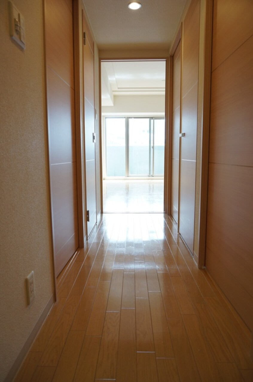 廊下 エスリ－ド淀(301)