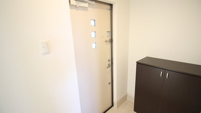 玄関 メゾン・クレ－ル