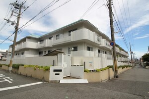 エステート岡本（201）