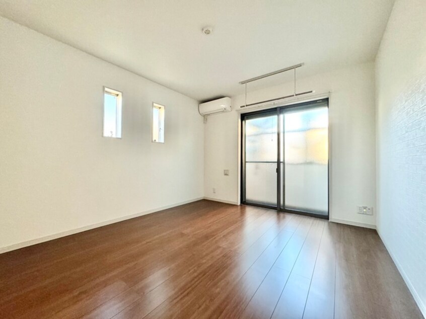 居室 フィアスコート羽衣