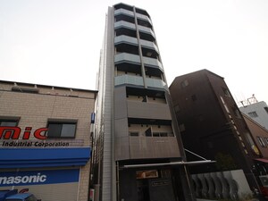 ﾌｧｰｽﾄﾌｨｵｰﾚ大阪ｳｴｽﾄ(701)