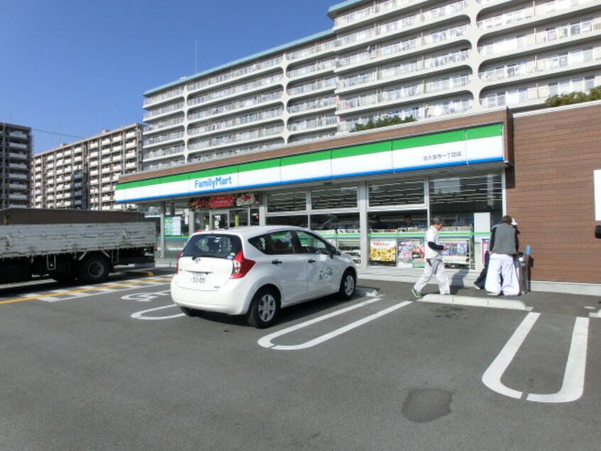 ファミリーマート北久宝寺1丁目店(コンビニ)まで243m M･Sunrise