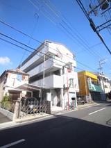 プレアール末広