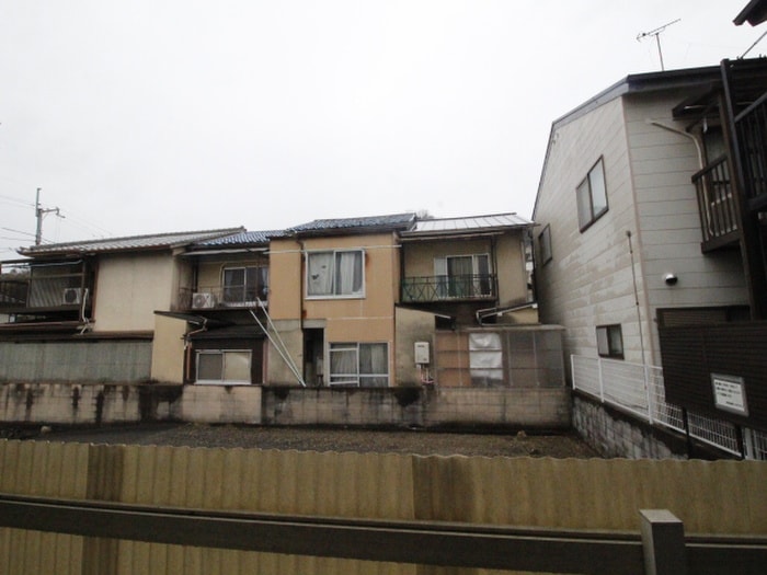 室内からの展望 ｸﾞﾚｰｽ上花山