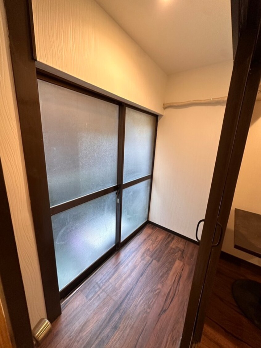 居室 チョコブラウン