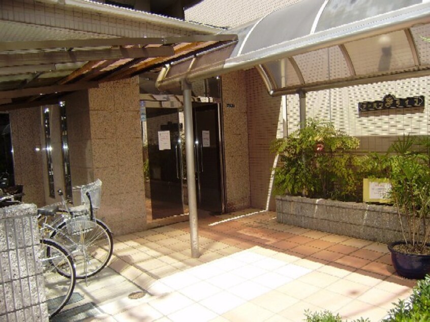 エントランス部分 アーバンＳライフ　B棟