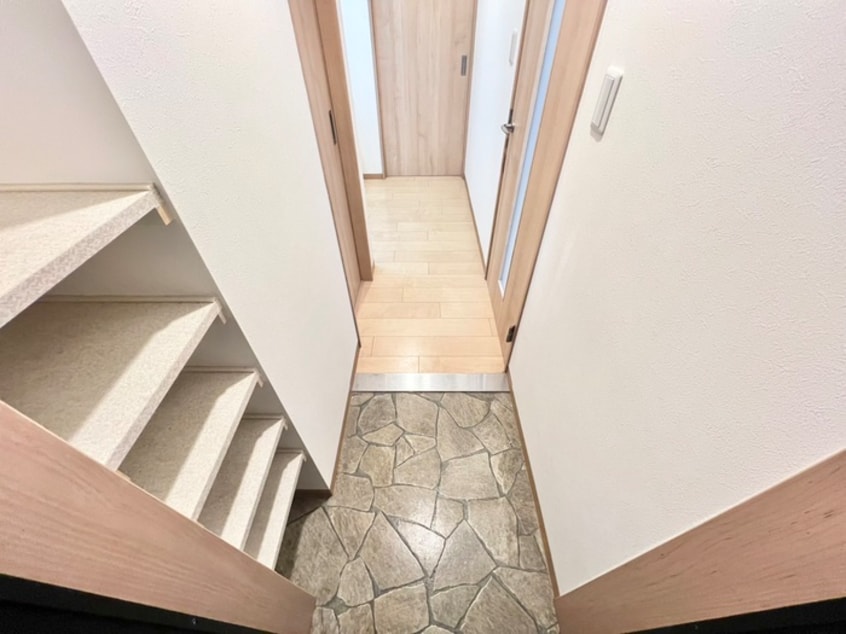 玄関 KING CRAFT FUKAKUSA