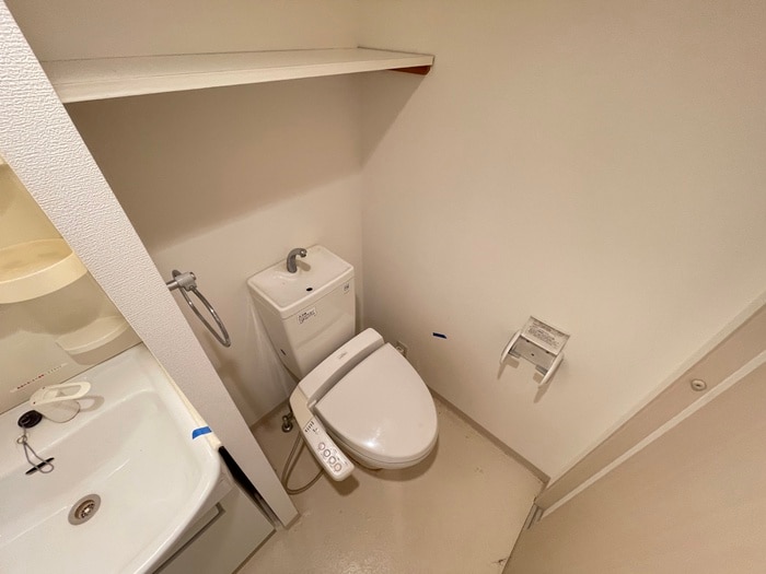 トイレ ロイヤル神戸三宮（７０６）