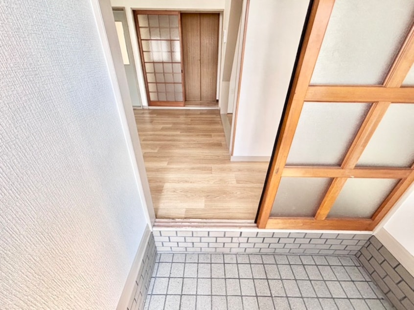玄関 葛原新町戸建