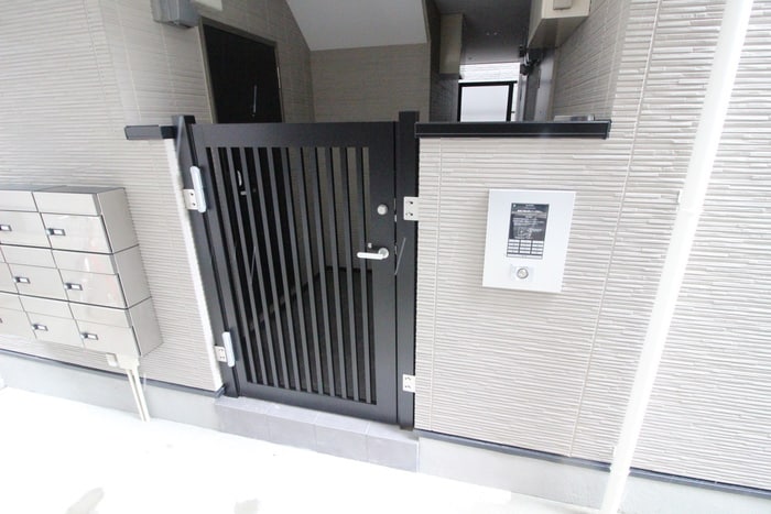 エントランス部分 Ｒｏａｄｍａｄｅ(ロードメイド)