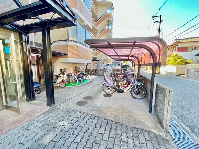 駐輪場 サンライズ西田