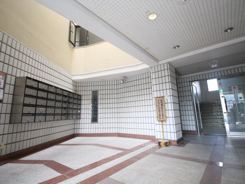 エントランス部分 エトワ－ル　オ－ク