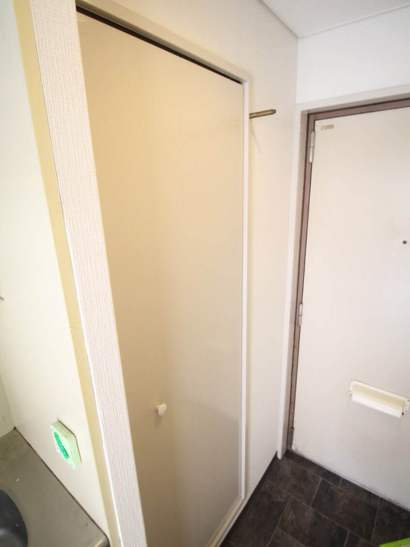 収納 エトワ－ル　オ－ク