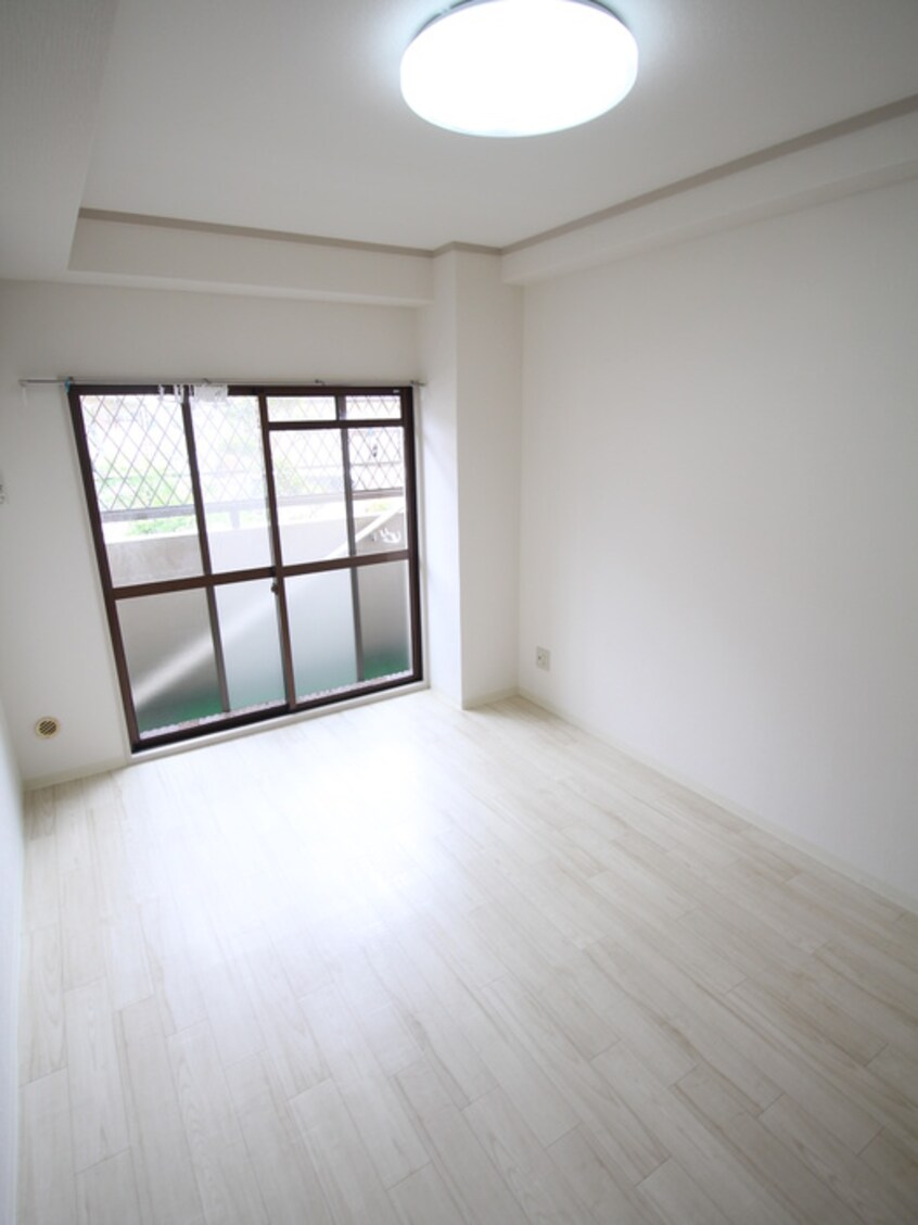 居室 エトワ－ル　オ－ク