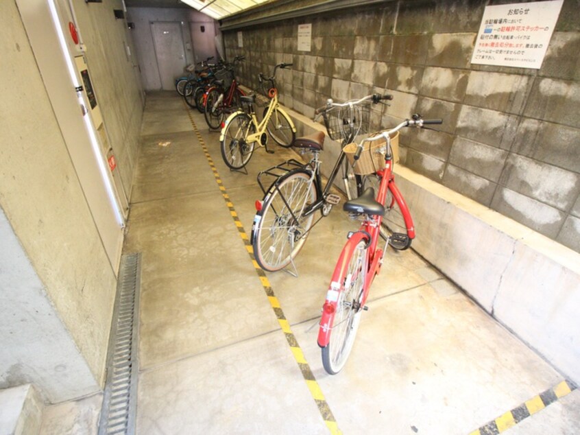 駐輪場 エイム二番町