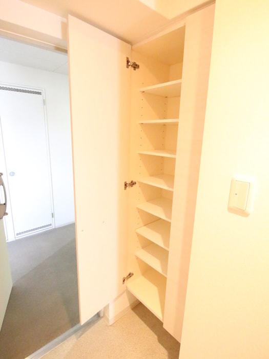 靴箱 Ｆｏｒｅｓｔｅｒ一樹