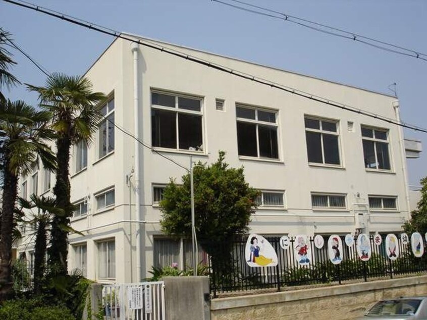 西山幼稚園(幼稚園/保育園)まで731m メゾン 久