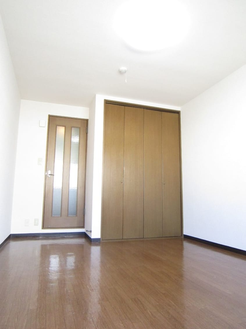 居室 クレセントヴィラ