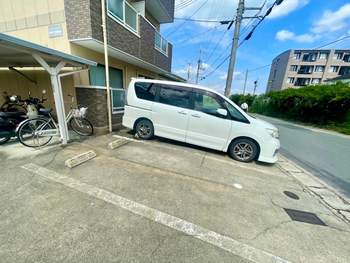 駐車場 クレセントヴィラ