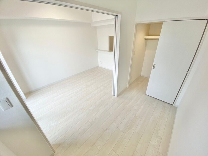 居室 アドバンス大阪フラット(302)