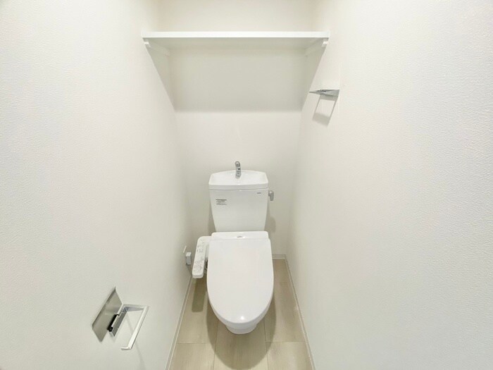 トイレ アドバンス大阪フラット(302)