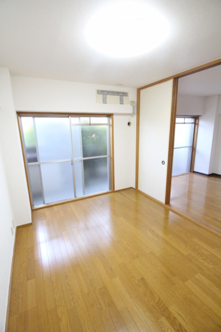 室内からの展望 コアロ－ド桃山台