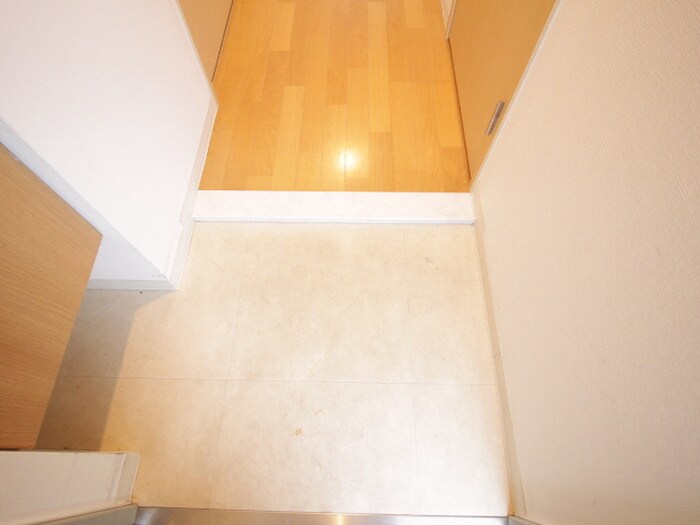 玄関 オプティマ平野上町