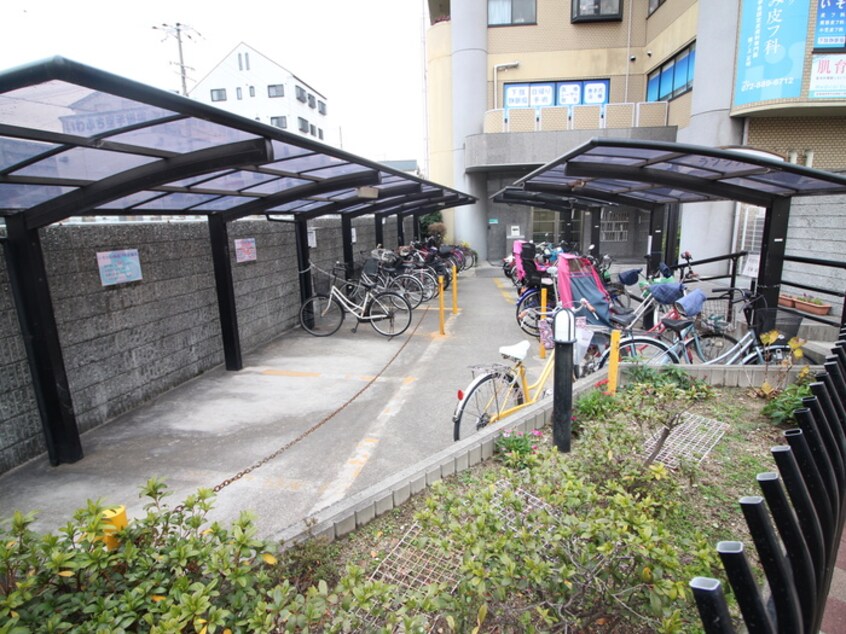 駐輪場 ラプラス住道