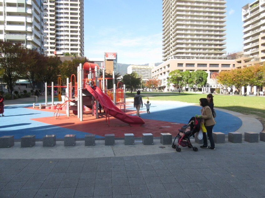 六甲道南公園(公園)まで280m ｼﾃｨﾗｲﾌ六甲道Ⅲ