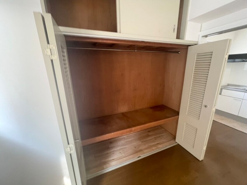 収納 三宮ＵＥハウス