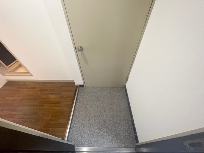 玄関 三宮ＵＥハウス