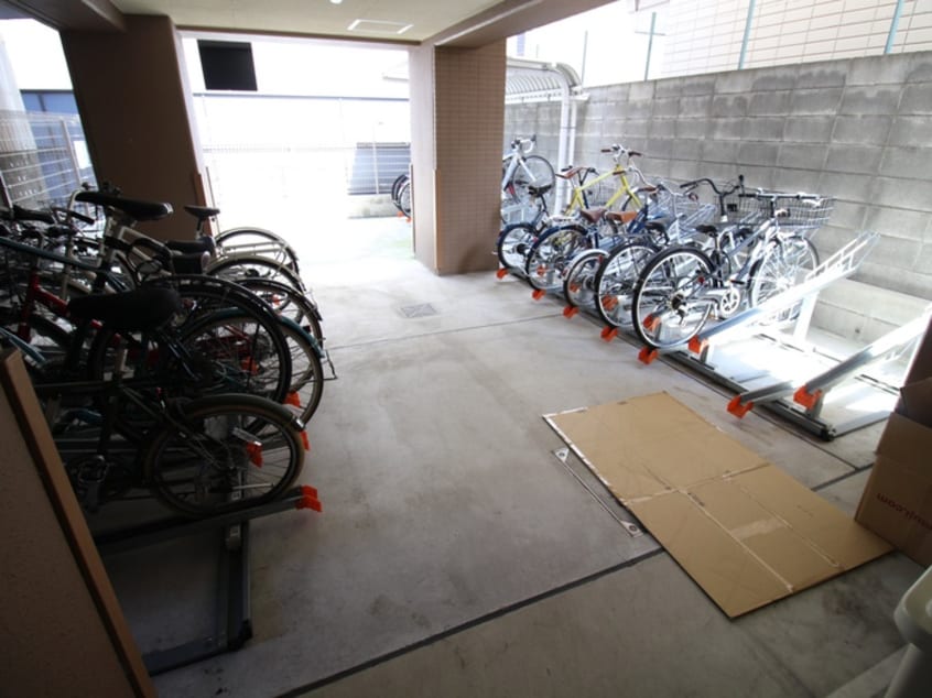 駐輪場 ﾍﾞﾗｼﾞｵ京都烏丸十条（602）