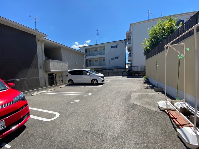 駐車場 エスポワ－ル中尾Ｂ棟