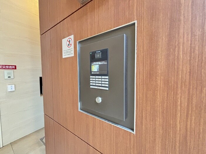 エントランス部分 ｴｽﾌﾟﾚｲｽ神戸ﾊｰﾊﾞｰｳｴｽﾄ(1004)